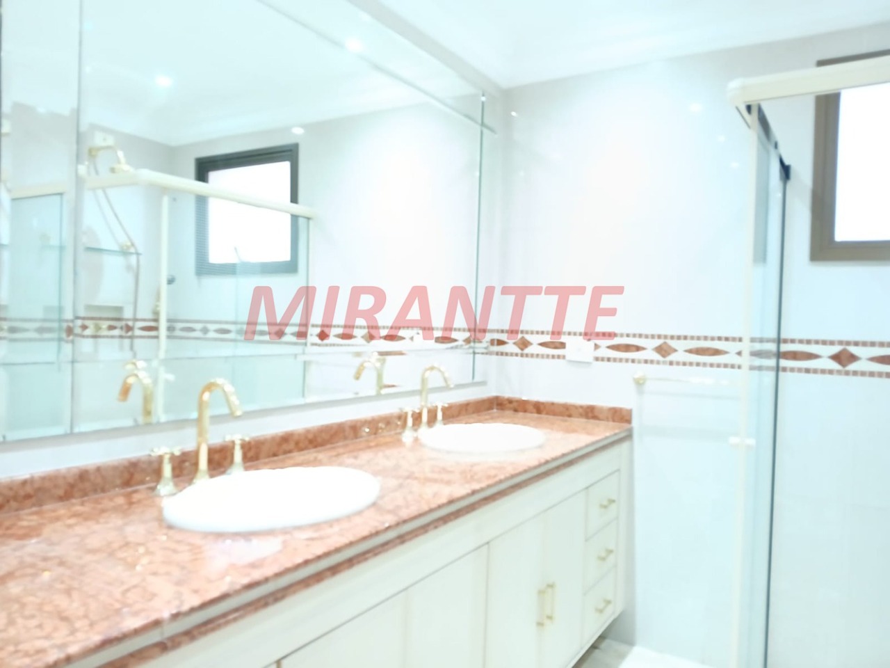 Apartamento de 207m² com 3 quartos em Santana