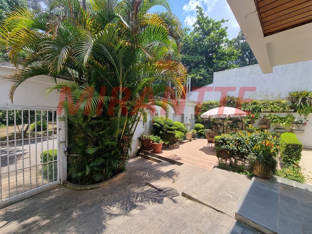 Sobrado de 500m² com 4 quartos em Parque Dos Principes