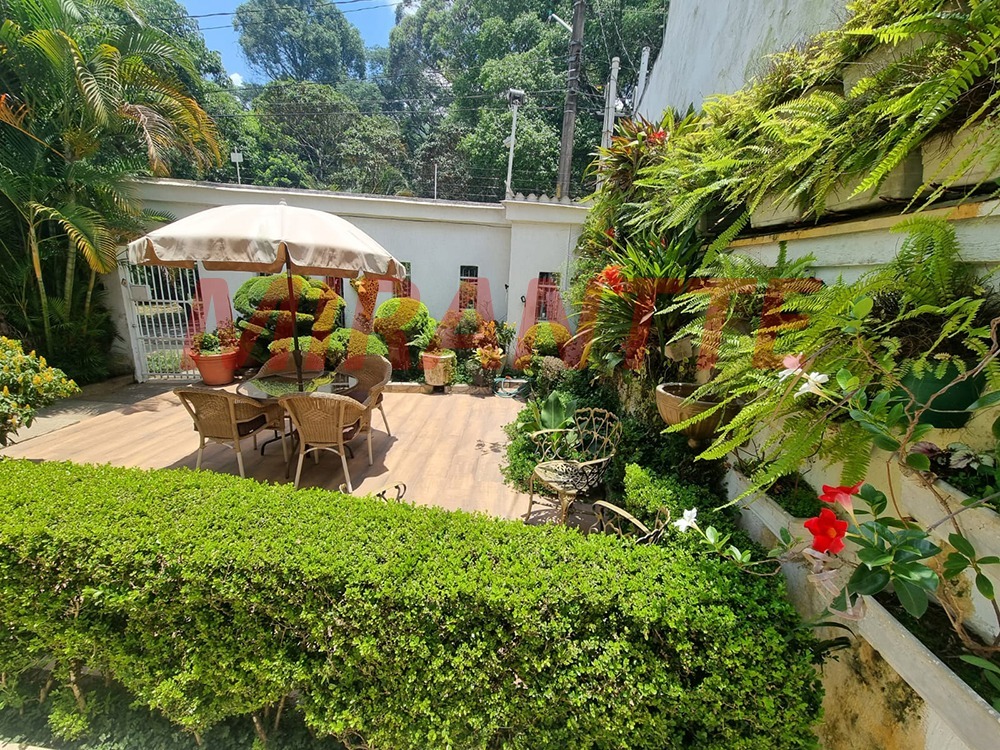 Sobrado de 500m² com 4 quartos em Parque Dos Principes