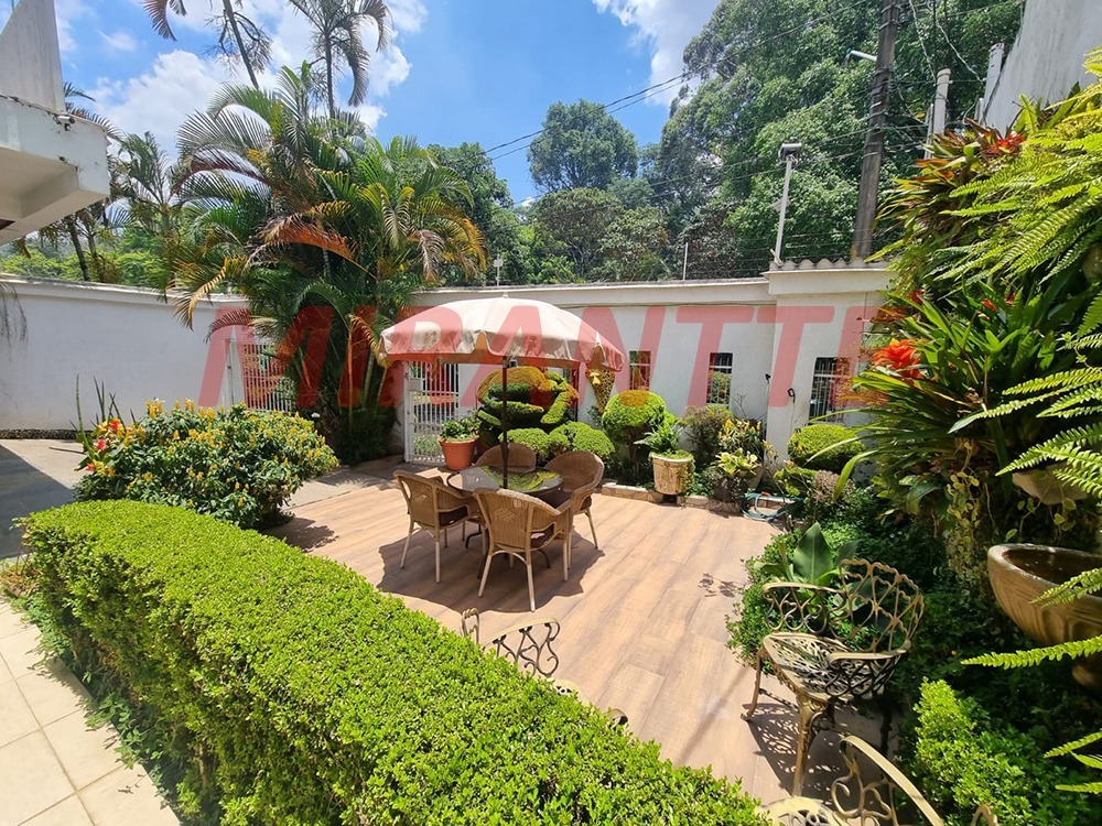 Sobrado de 500m² com 4 quartos em Parque Dos Principes