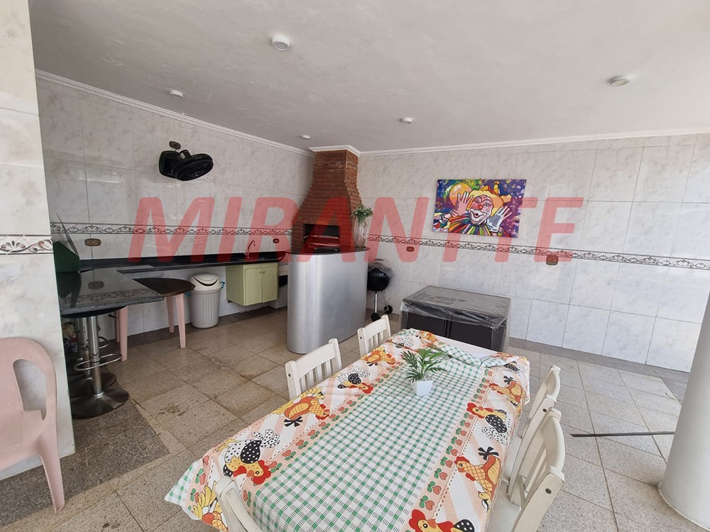 Sobrado de 500m² com 4 quartos em Parque Dos Principes