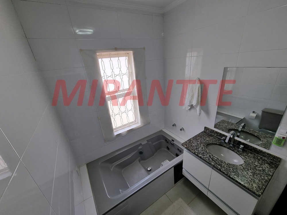 Sobrado de 500m² com 4 quartos em Parque Dos Principes