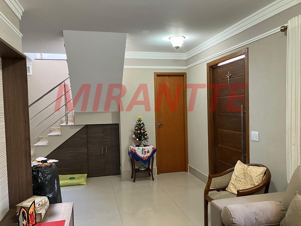 Sobrado de 88m² com 3 quartos em Santa Teresinha