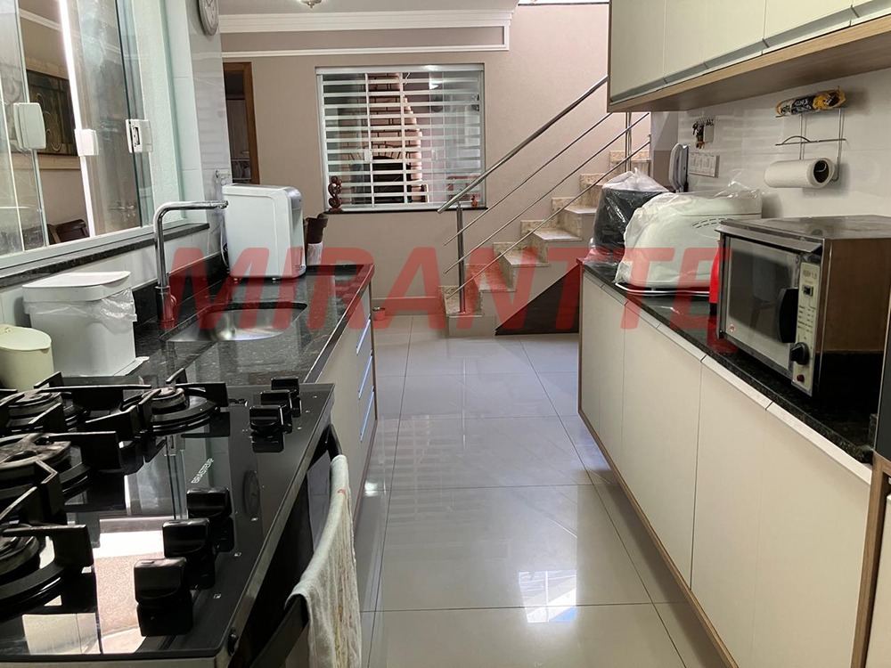 Sobrado de 88m² com 3 quartos em Santa Teresinha