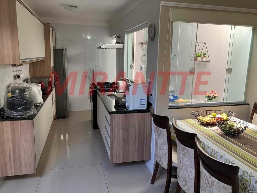 Sobrado de 88m² com 3 quartos em Santa Teresinha