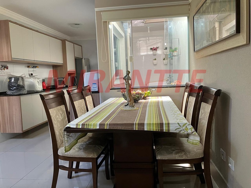 Sobrado de 88m² com 3 quartos em Santa Teresinha