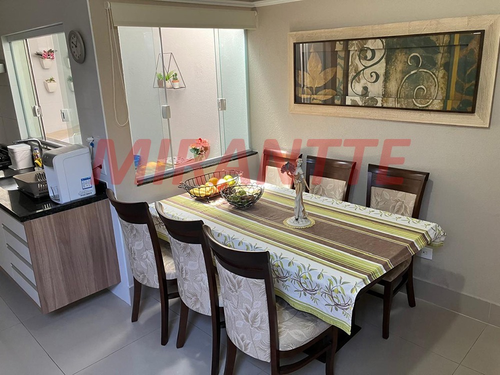 Sobrado de 88m² com 3 quartos em Santa Teresinha