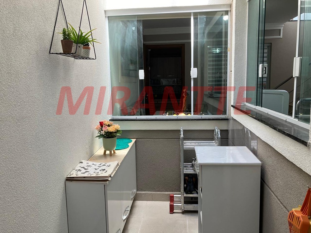 Sobrado de 88m² com 3 quartos em Santa Teresinha