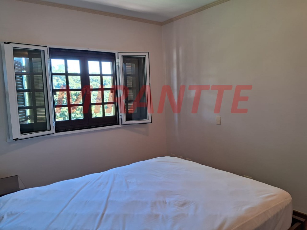 Cond. fechado de 232.98m² com 3 quartos em Suiça da Cantareira