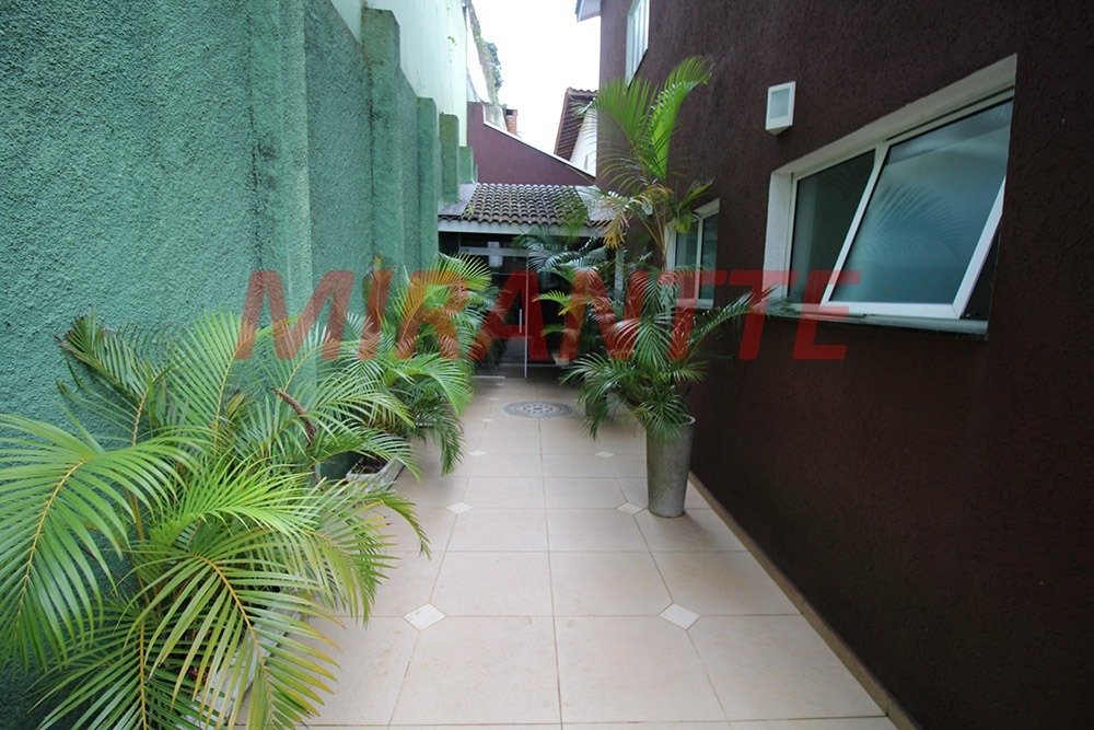 Cond. fechado de 320m² com 5 quartos em Vila Albertina