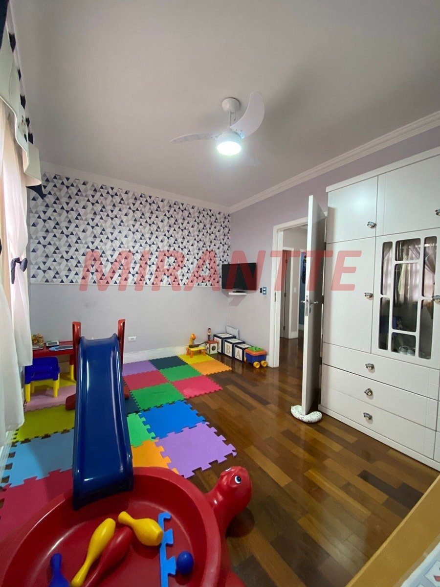 Cond. fechado de 320m² com 5 quartos em Vila Albertina