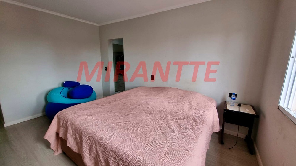Sobrado de 186m² com 3 quartos em Vila Nova Mazzei