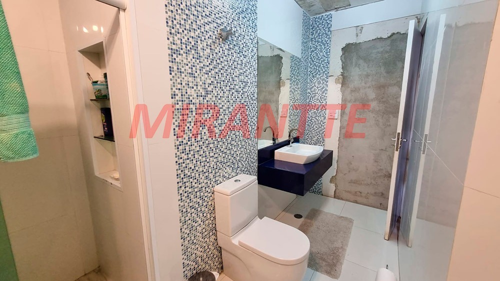 Sobrado de 186m² com 3 quartos em Vila Nova Mazzei