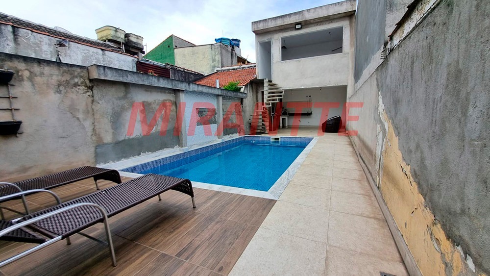 Sobrado de 186m² com 3 quartos em Vila Nova Mazzei