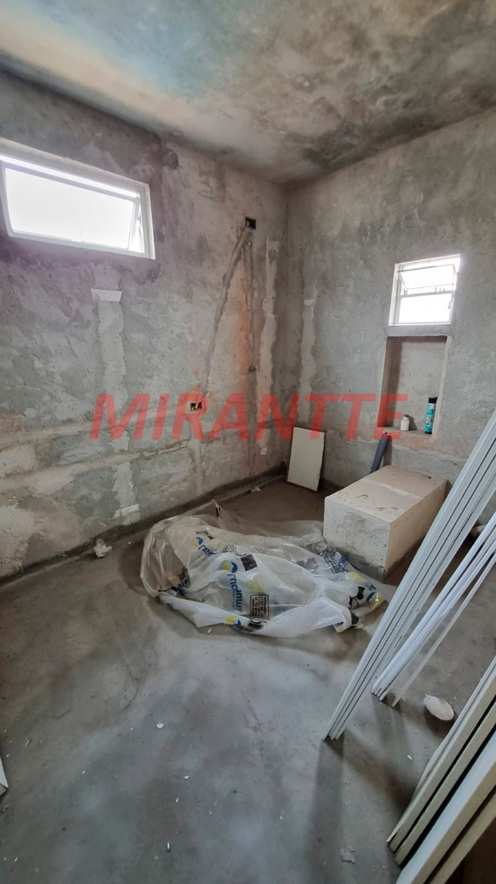 Sobrado de 186m² com 3 quartos em Vila Nova Mazzei