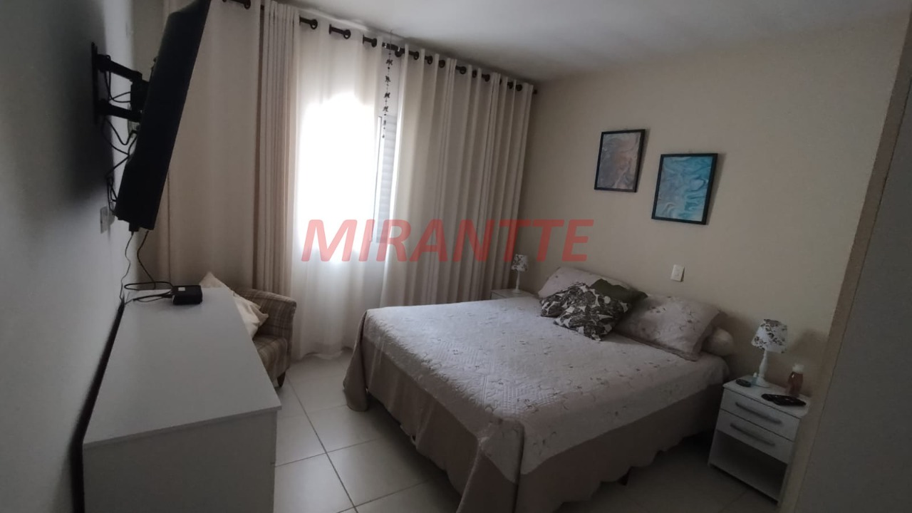 Sobrado de 141m² com 3 quartos em Vila Mazzei