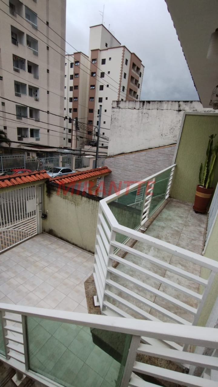 Sobrado de 141m² com 3 quartos em Vila Mazzei