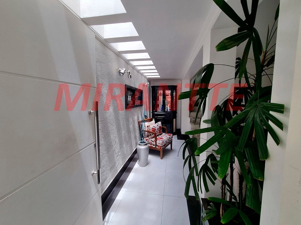 Sobrado de 152m² com 3 quartos em Tremembe