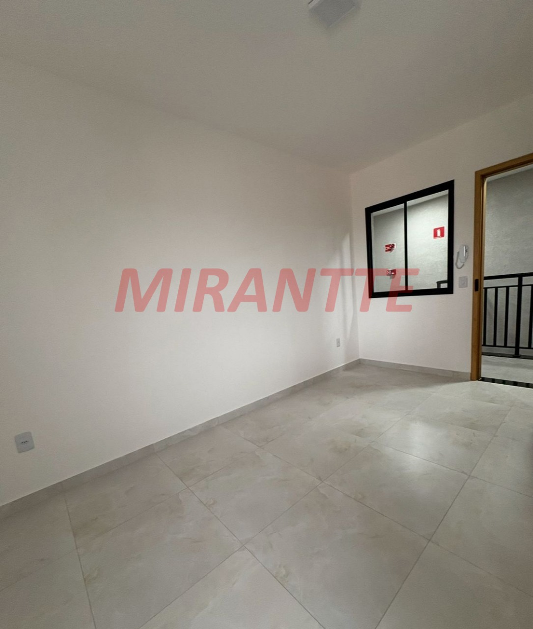 Apartamento de 42m² com 2 quartos em Jaçana