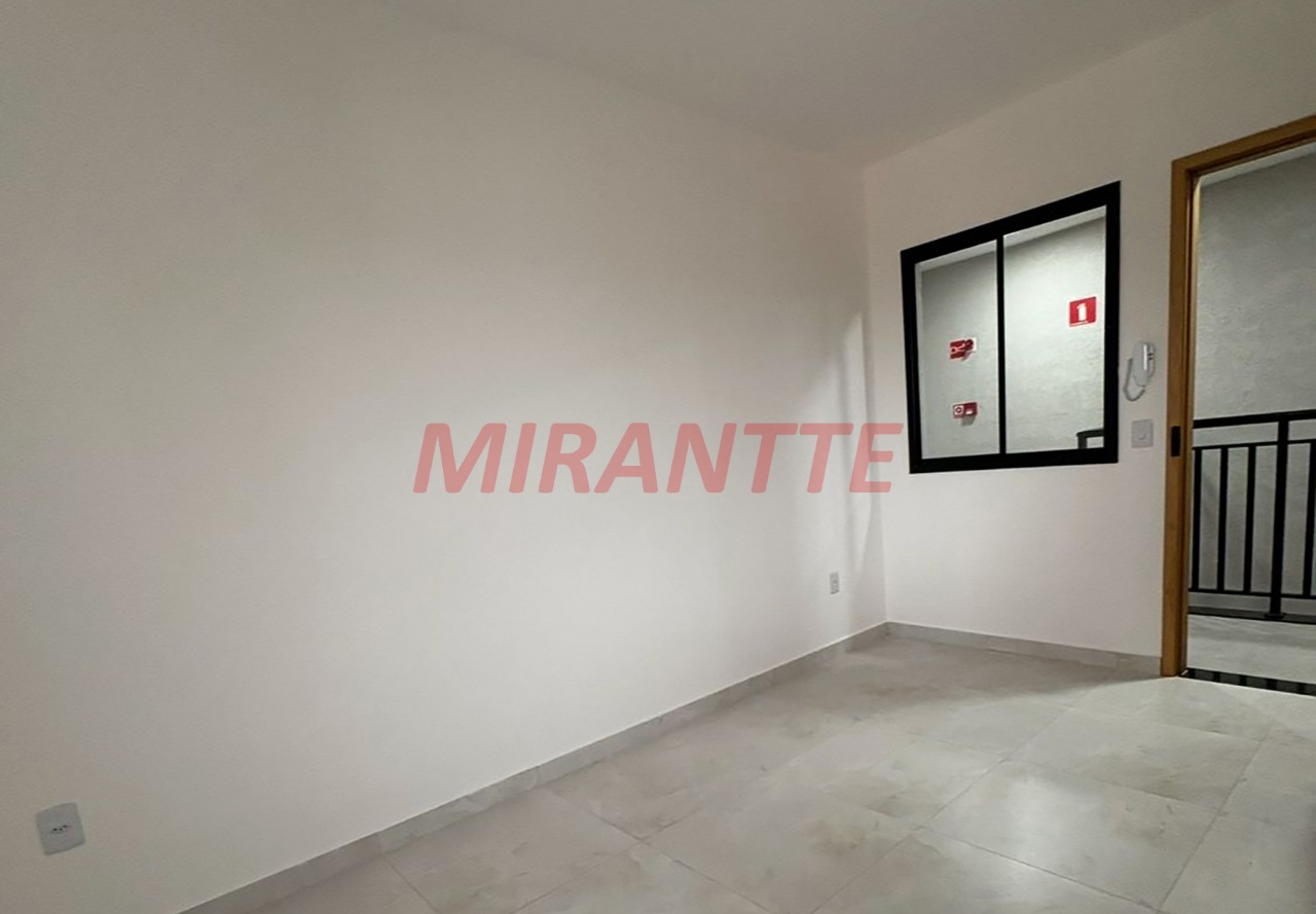 Apartamento de 42m² com 2 quartos em Jaçana