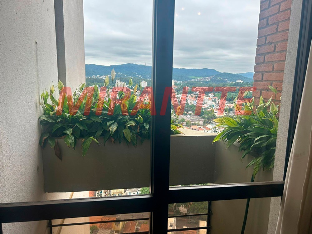 Apartamento de 272m² com 4 quartos em Água Fria