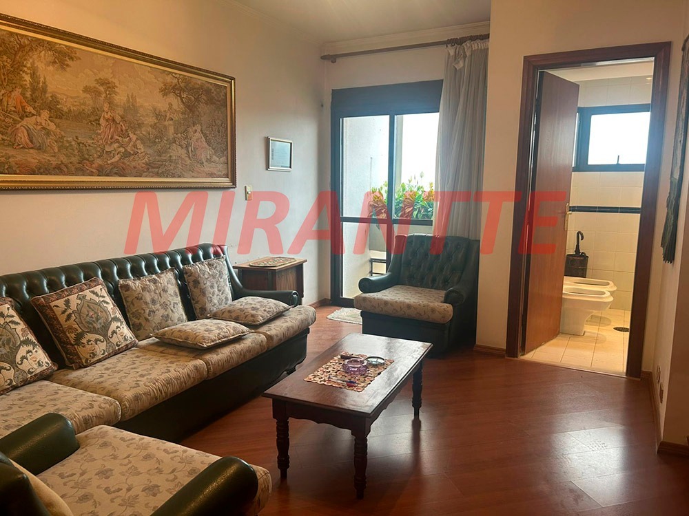 Apartamento de 272m² com 4 quartos em Água Fria