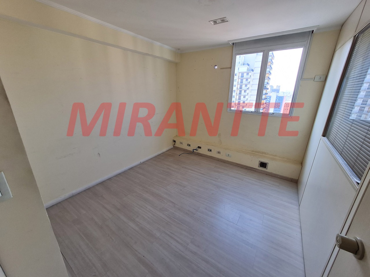 Comercial de 66m² em Santana