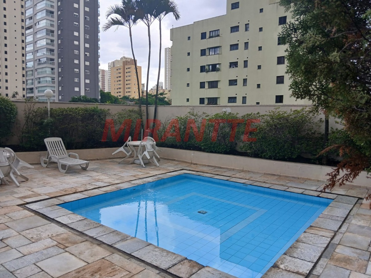 Apartamento de 80m² com 3 quartos em Santa Teresinha