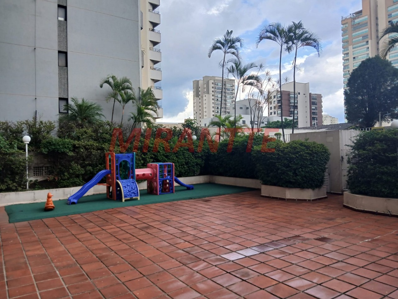 Apartamento de 80m² com 3 quartos em Santa Teresinha