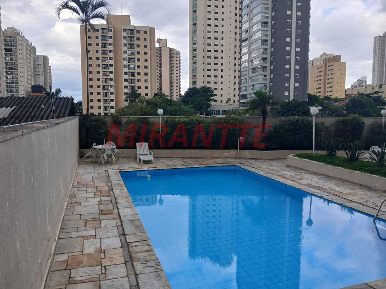Apartamento de 80m² com 3 quartos em Santa Teresinha
