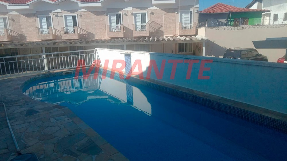 Cond. fechado de 150m² com 4 quartos em Horto Florestal