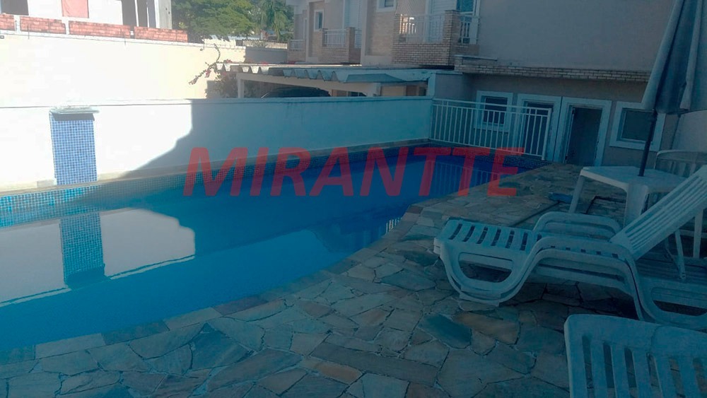 Cond. fechado de 150m² com 4 quartos em Horto Florestal
