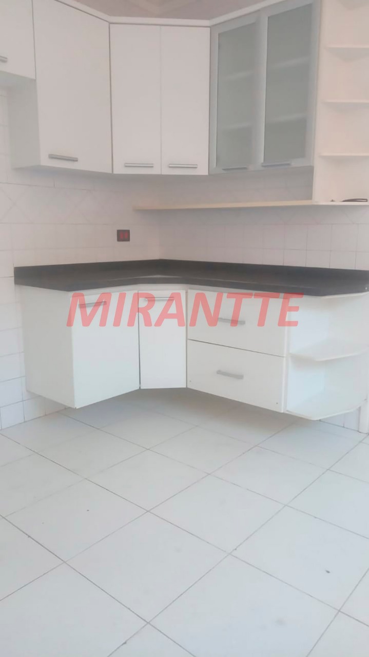 Cond. fechado de 150m² com 4 quartos em Horto Florestal