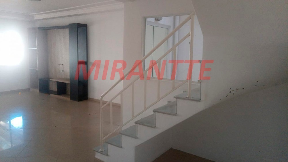 Cond. fechado de 150m² com 4 quartos em Horto Florestal