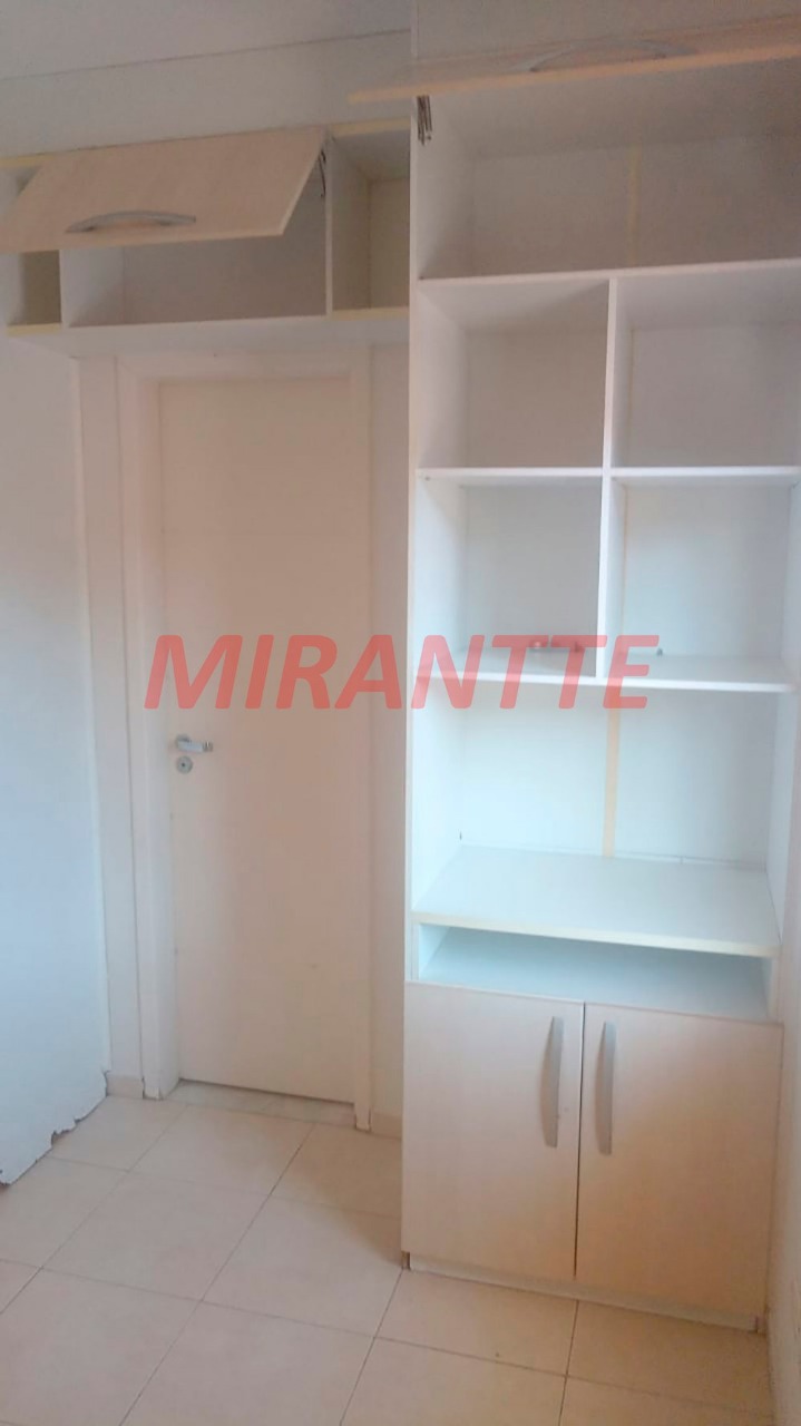 Cond. fechado de 150m² com 4 quartos em Horto Florestal
