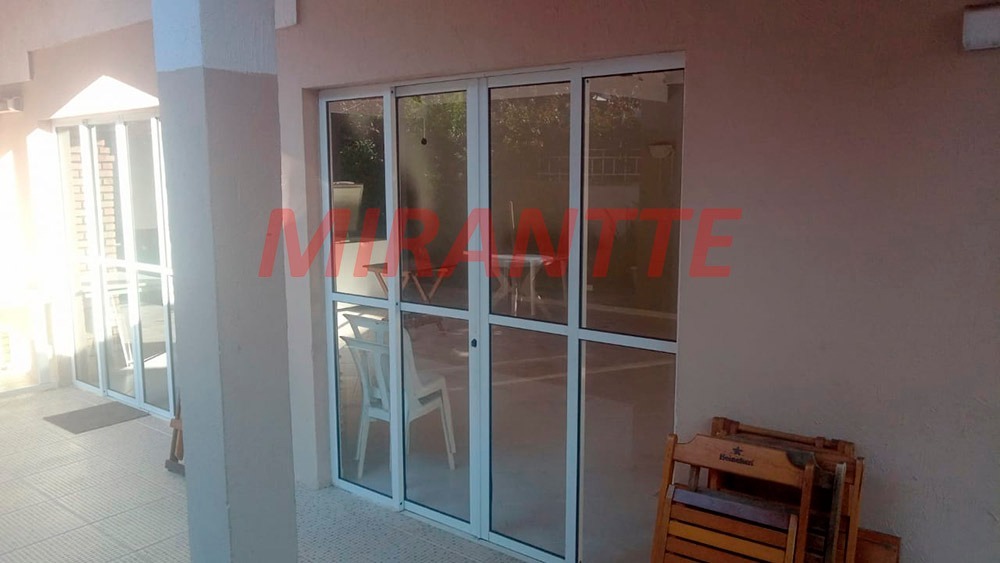 Cond. fechado de 150m² com 4 quartos em Horto Florestal
