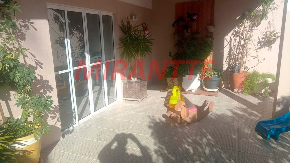Cond. fechado de 150m² com 4 quartos em Horto Florestal