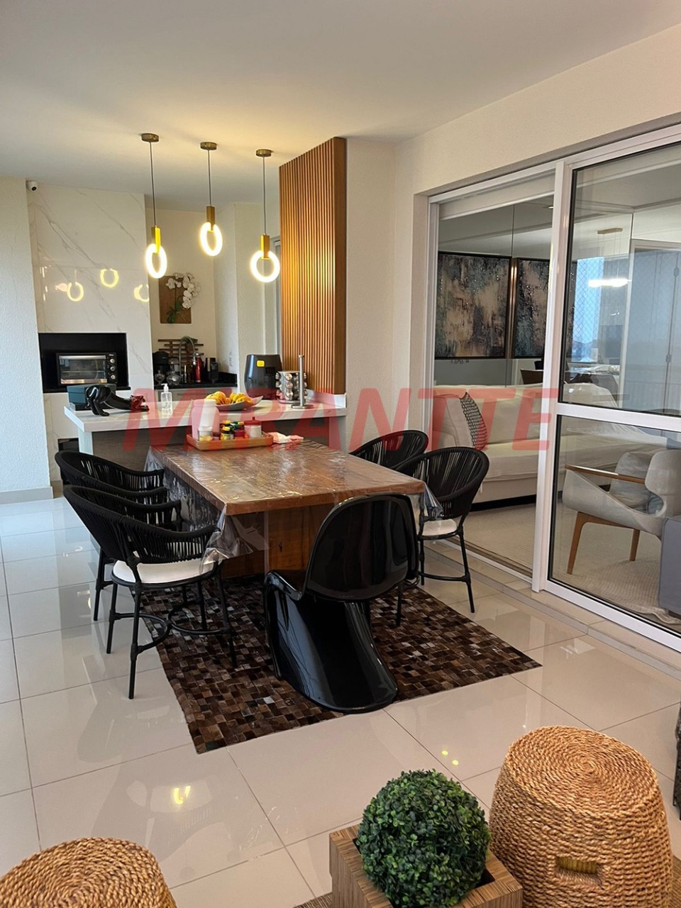 Apartamento de 140m² com 3 quartos em Santa Teresinha