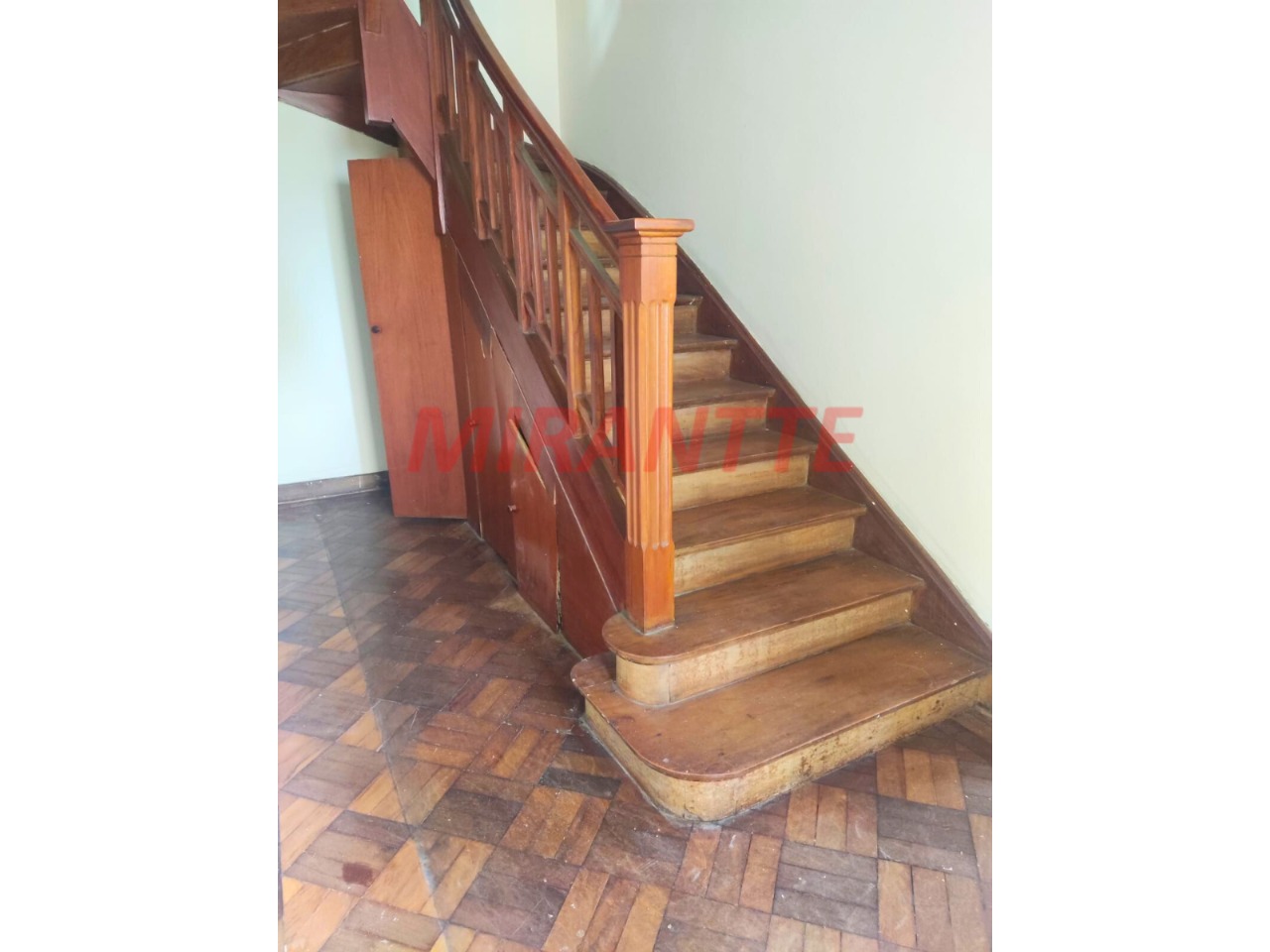 Sobrado de 280m² com 3 quartos em Santana