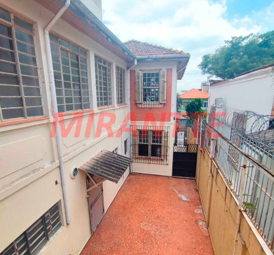 Sobrado de 280m² com 3 quartos em Santana