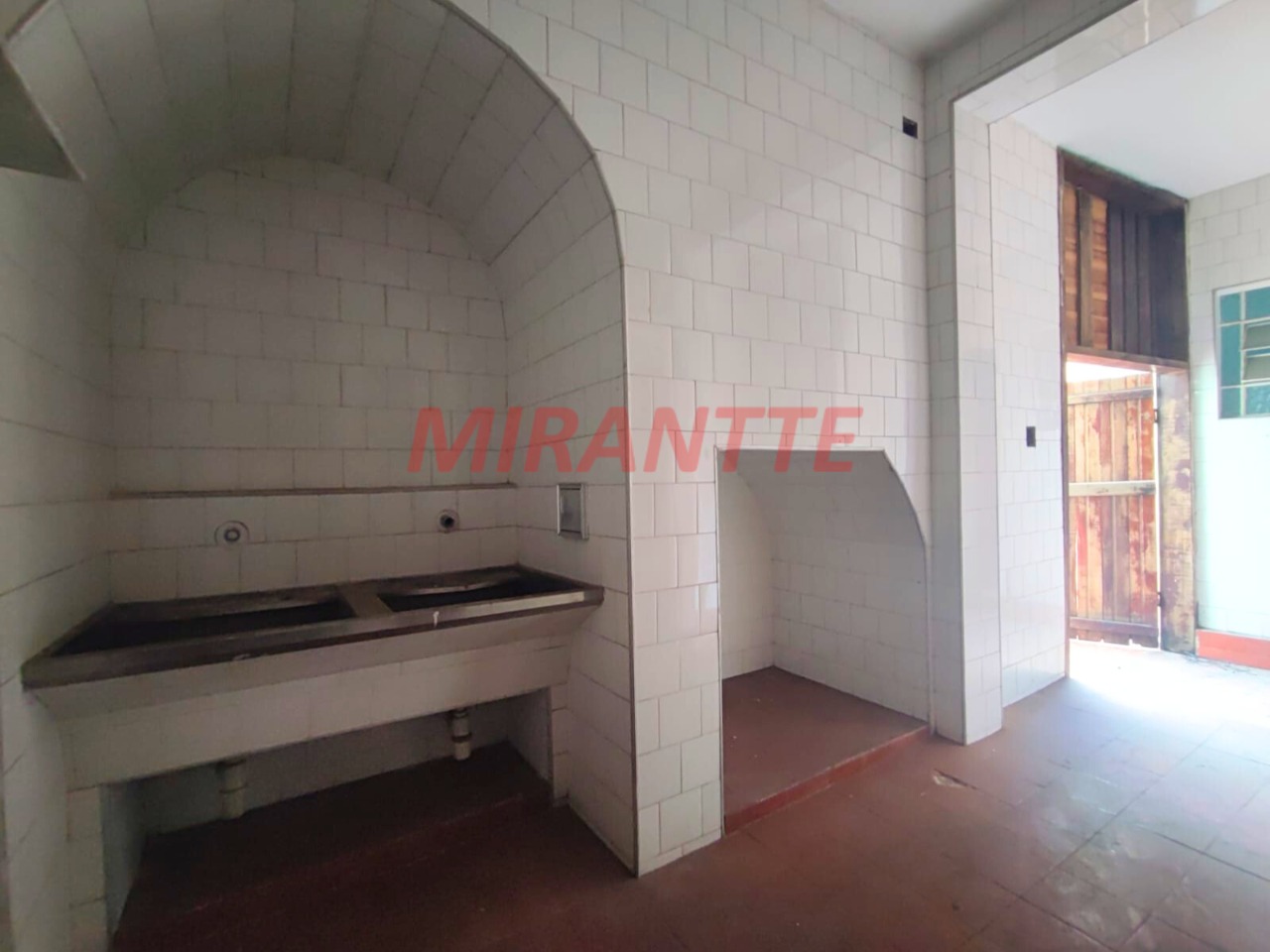 Sobrado de 280m² com 3 quartos em Santana