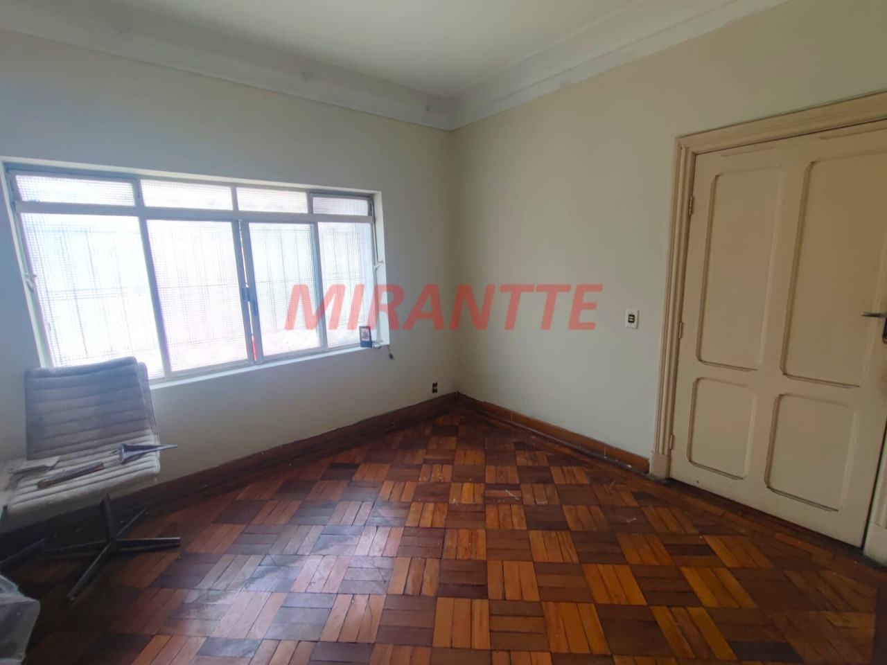 Sobrado de 280m² com 3 quartos em Santana