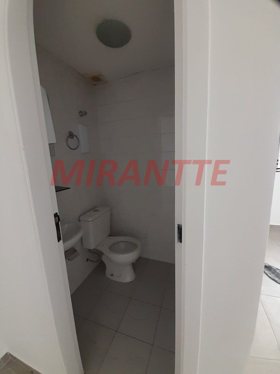Comercial de 35m² em Santana