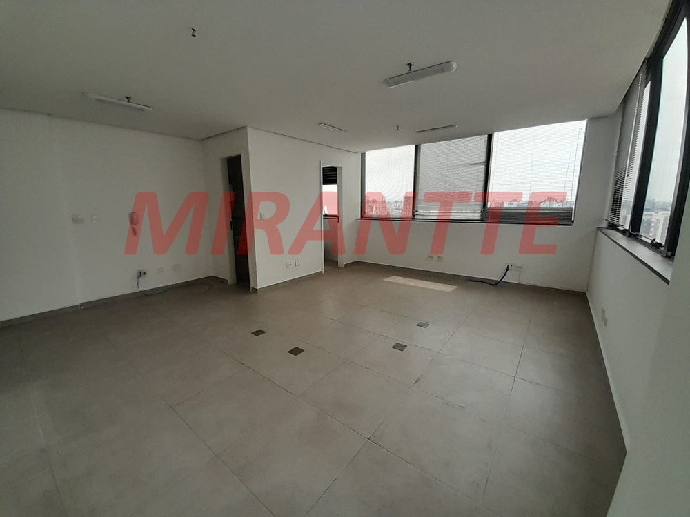 Comercial de 35m² em Santana
