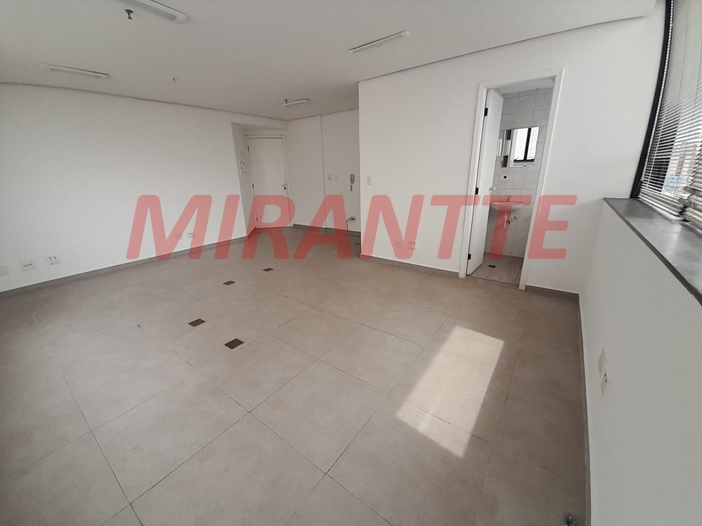 Comercial de 35m² em Santana