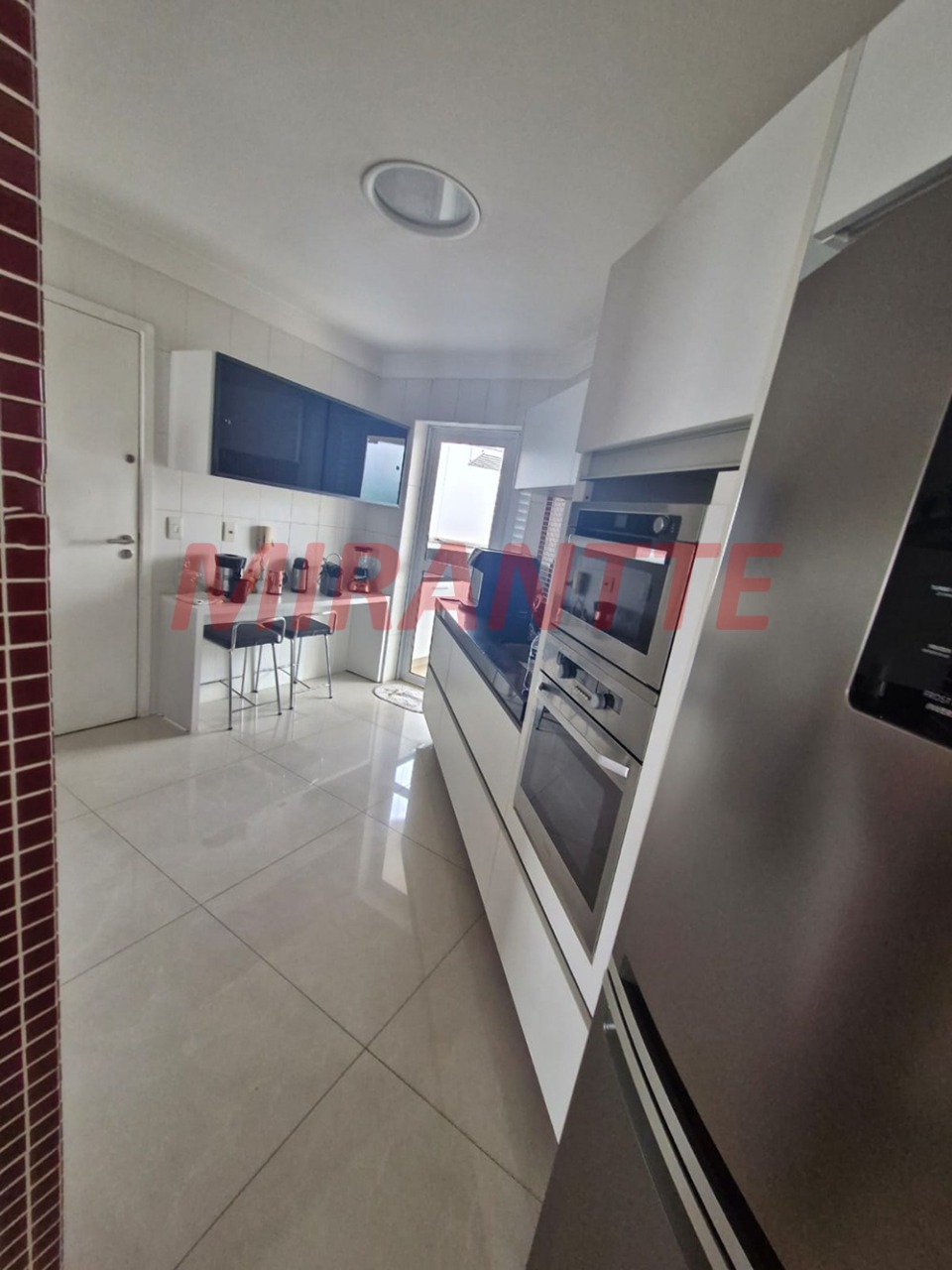Cobertura de 400m² com 4 quartos em Santa Teresinha