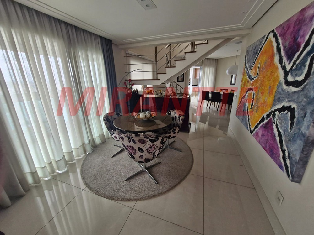 Cobertura de 400m² com 4 quartos em Santa Teresinha