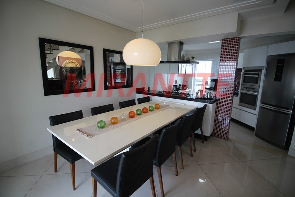Cobertura de 400m² com 4 quartos em Santa Teresinha