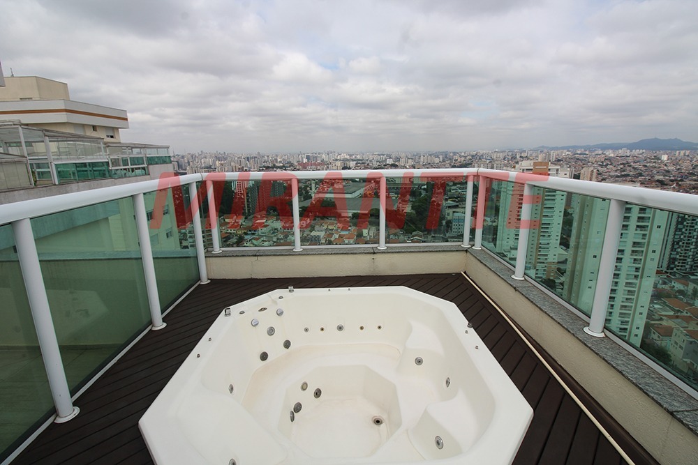 Cobertura de 400m² com 4 quartos em Santa Teresinha