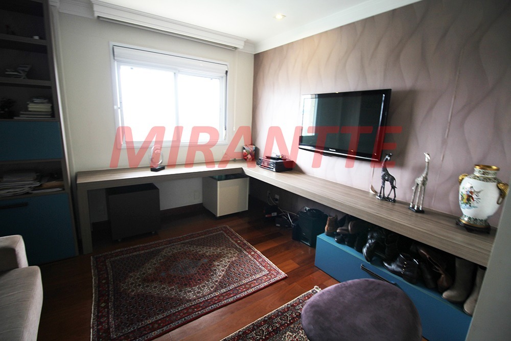 Cobertura de 400m² com 4 quartos em Santa Teresinha